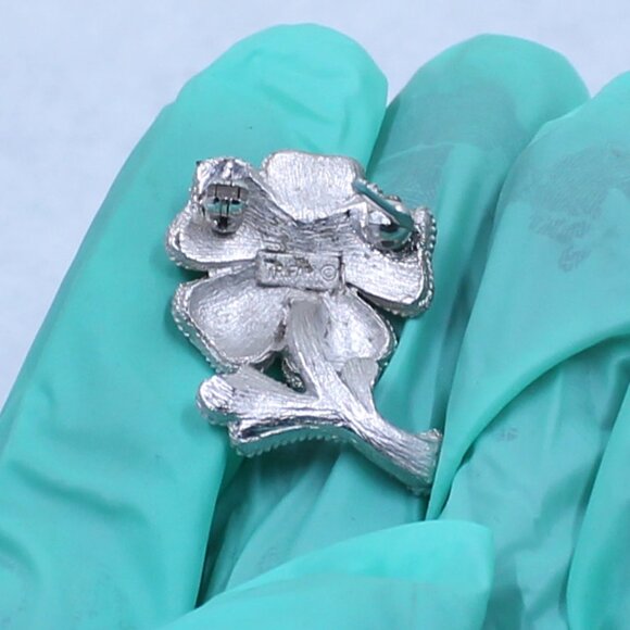 Trifari Silver Tone Blooming Flower Brooch - Dots Edge The Petals For Accent - Picture 8 of 9